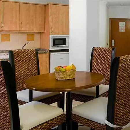 Piramides Hotel